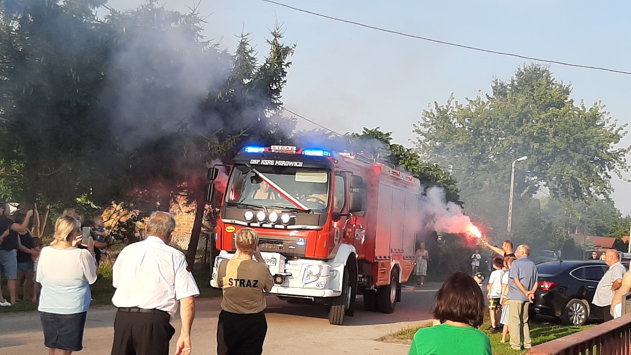 Nowy wóz dla strażaków z Mirowic (ZDJĘCIA)